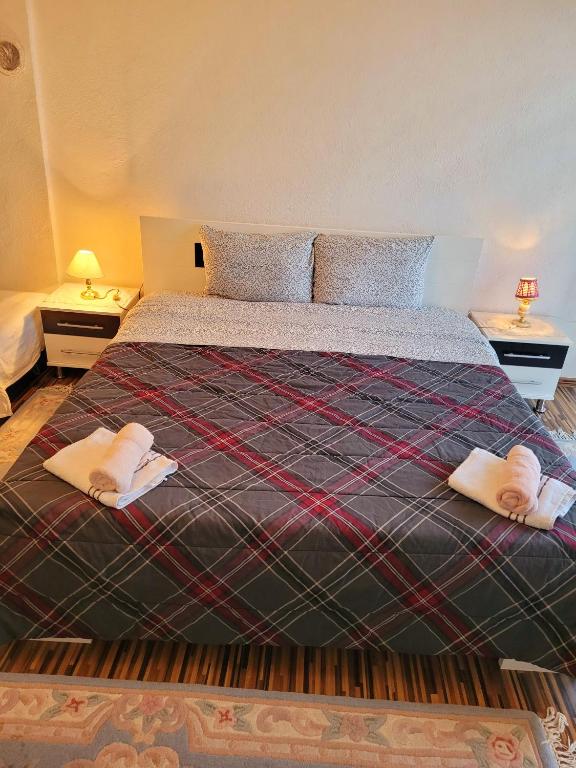 Pharaohs Guest House by Jordan — Hotel in Visoko