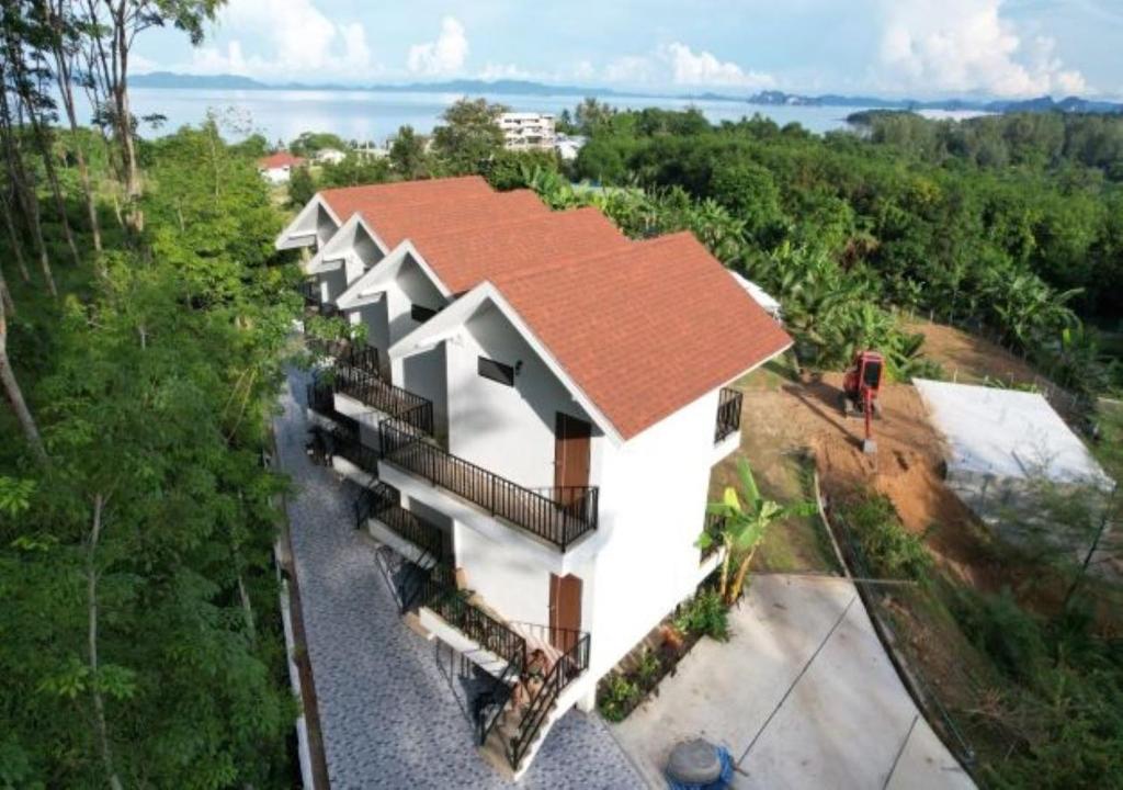 White Seaview Residence, Klong Muang pláž