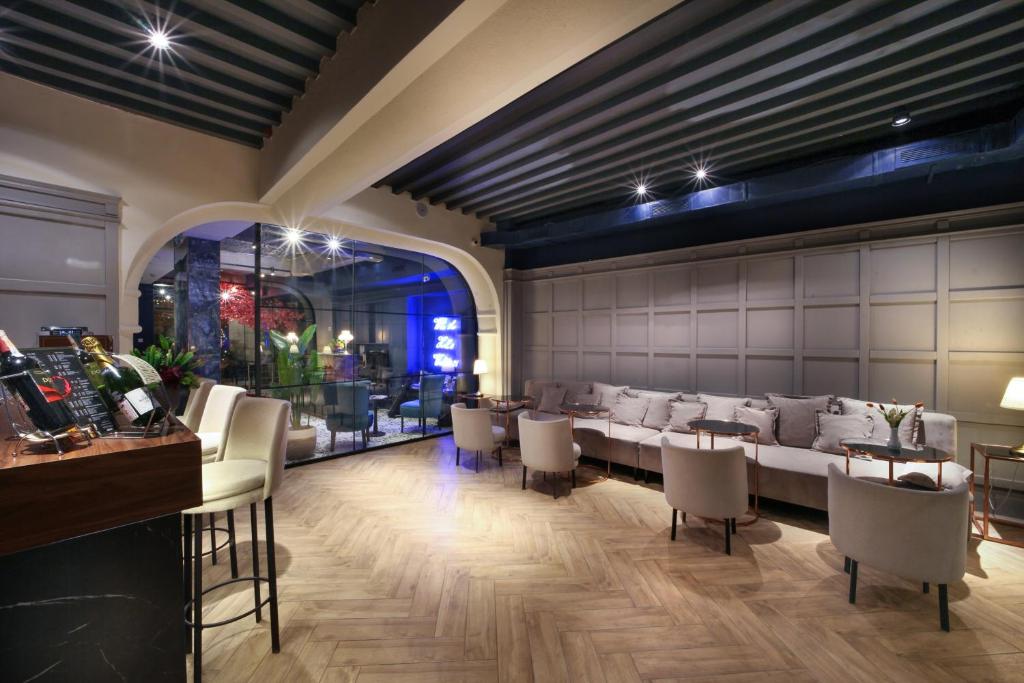 ワルトン ガーデンズ ペラ (Walton Gardens Pera) ラウンジ