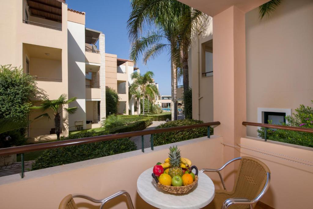 Creta Palm Resort Hotel & Apartments photo