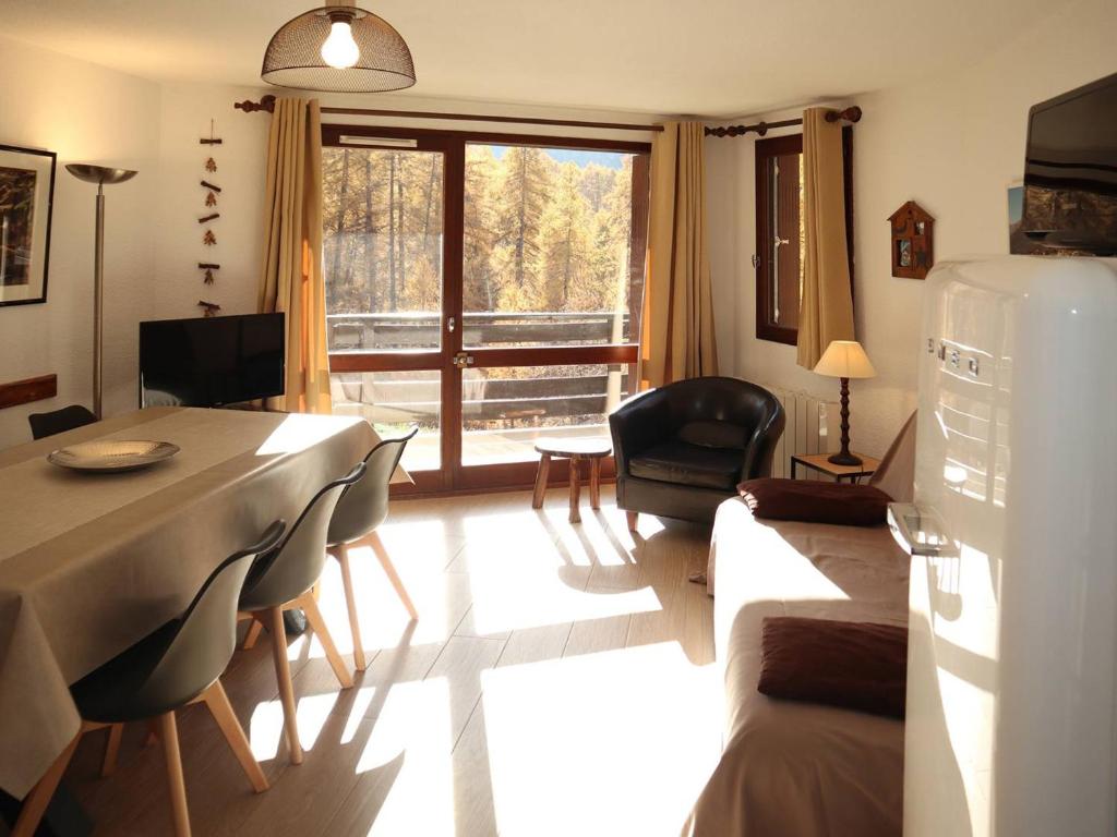 Appartement rénové pour 6 pers., balcon exposé sud, pieds des pistes, proche centre station et calme. - FR-1-322-146 - 1