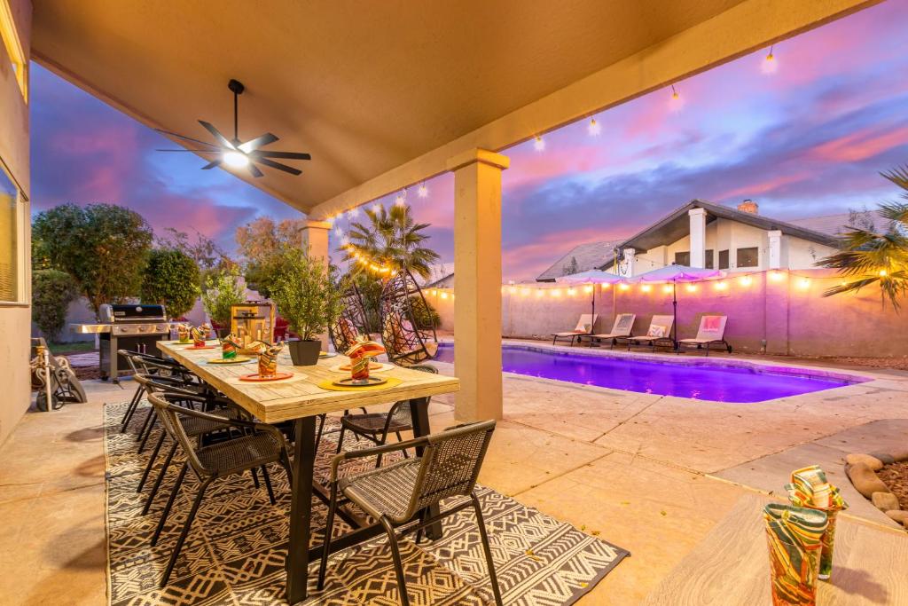Citrus Cove Mesa home (AZ) reviews, prices of Hotels