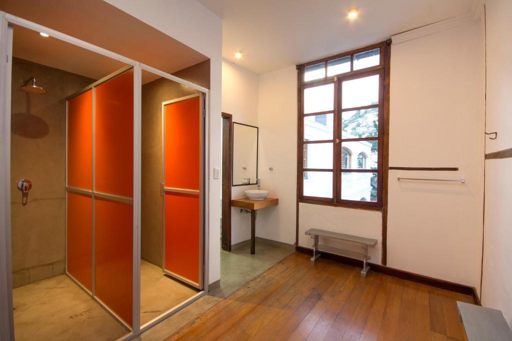 Viajero Quito Hostel photo