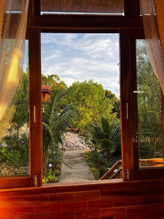 Mountain House Phú Quốc