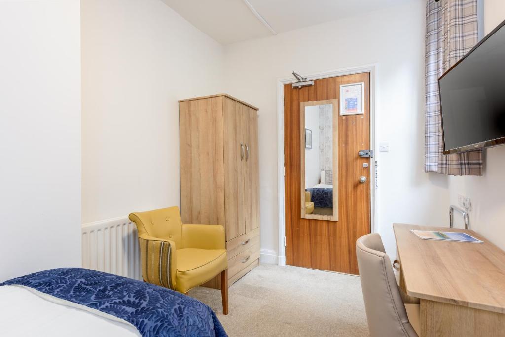 County Hotel photo
