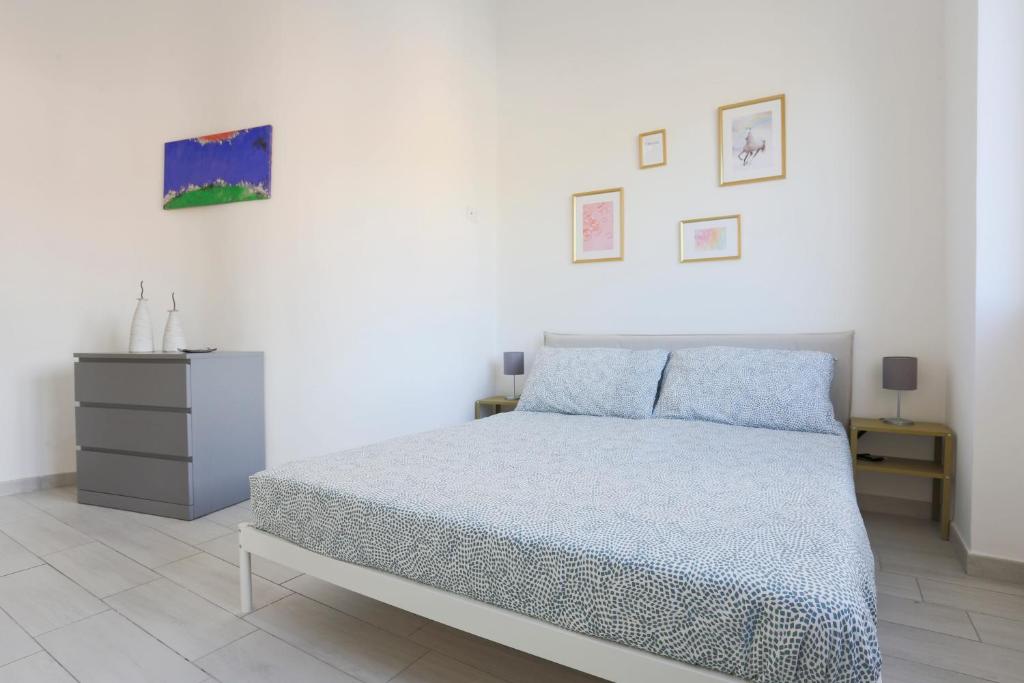 GuestHost - Bright & Central Apartment near the station - 2