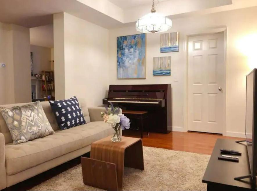 @ Marbella Lane - 4BR Homey Home w/ Piano