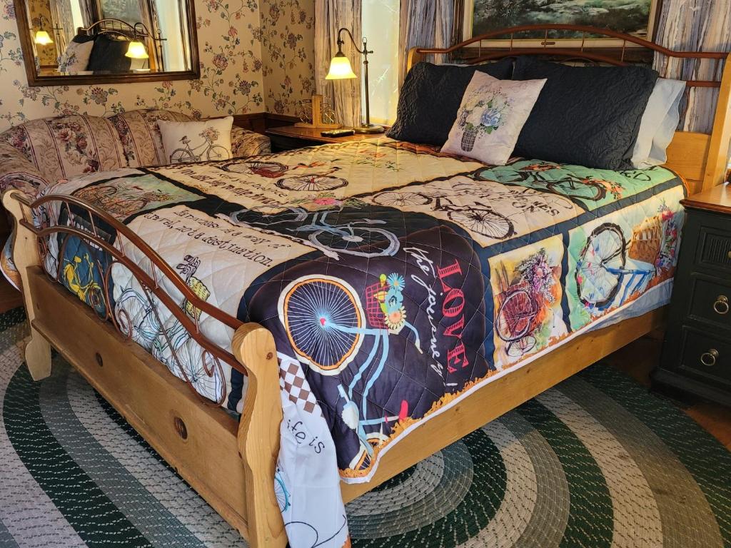 Hillcrest Suites & Cabins photo