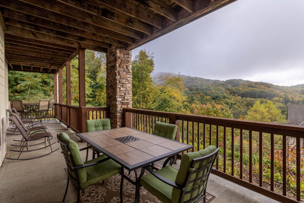Caribou Crossing at The Lodges at Elkmont, Beech Mountain
