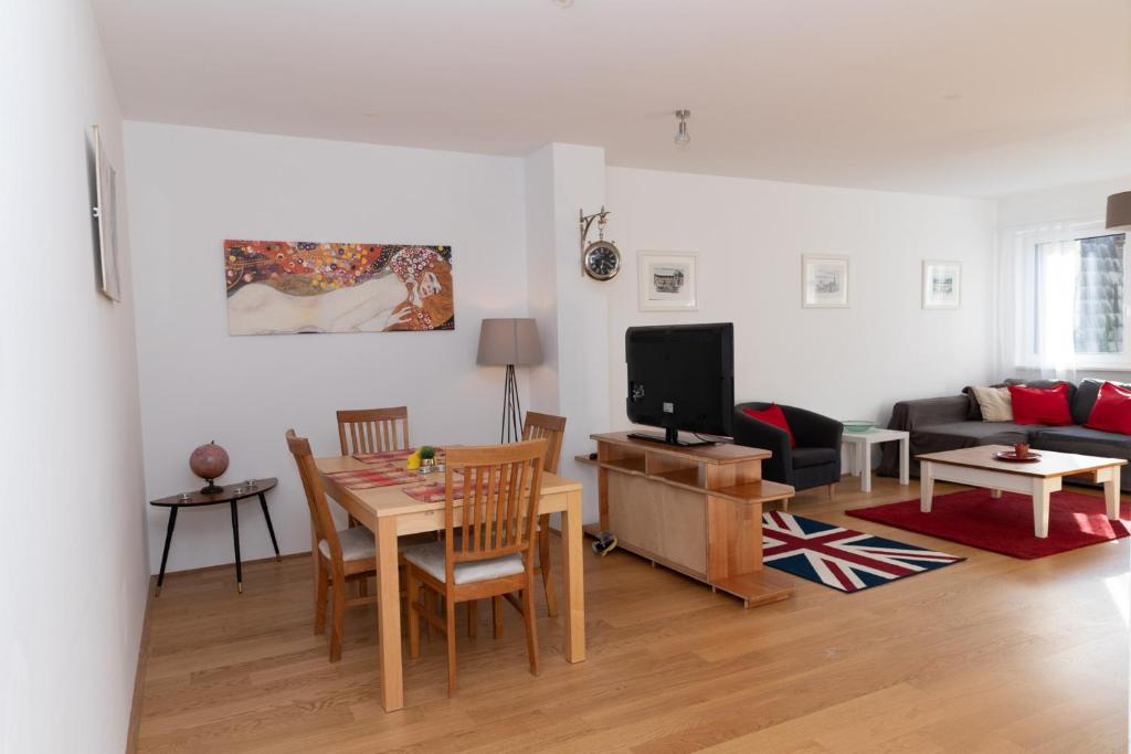 Hoelzlgasse Top 4 Klosterneuburg Apartment