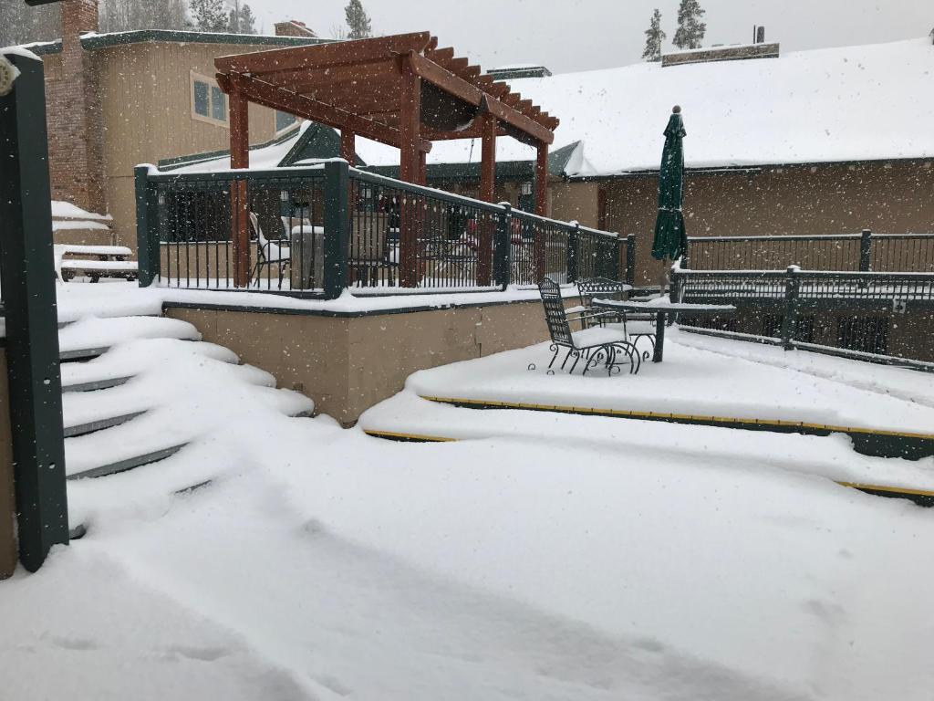 Hideaway Mountain Lodge photo