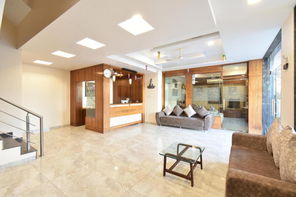 Townhouse 682 Hotel Sai Sparsh フロント・ロビー