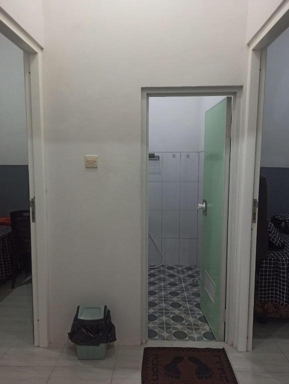 Vila Keluarga New ASFA (Paket Hemat 2 Kamar) photo