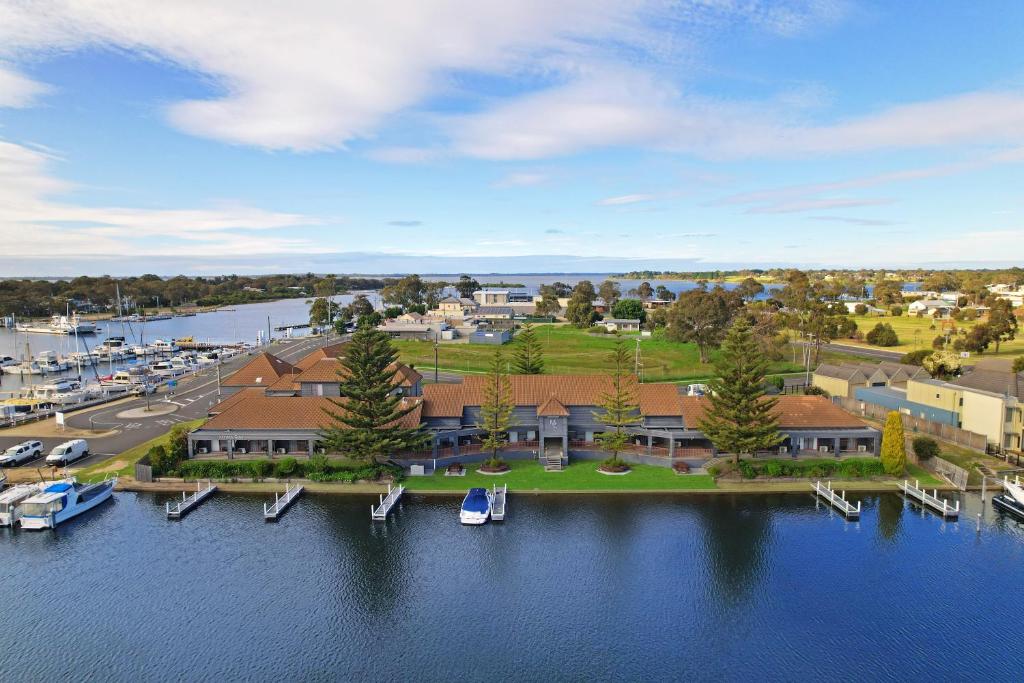 Mariners Cove at Paynesville photo