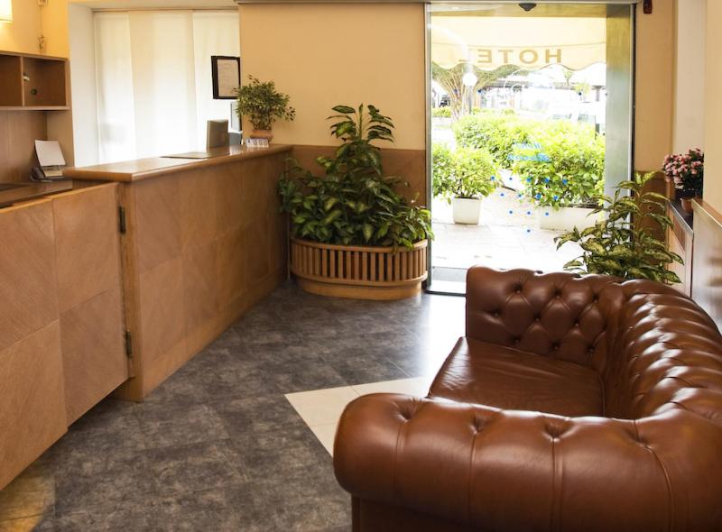 Hotel Riviera photo