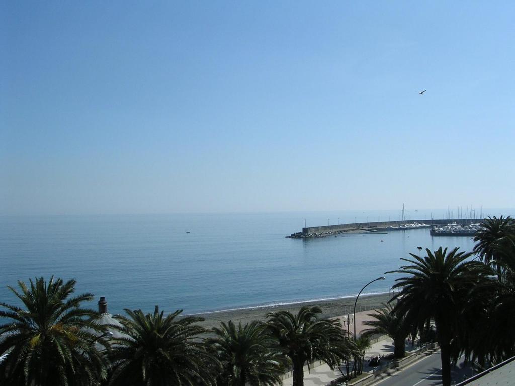 Hotel Riviera photo