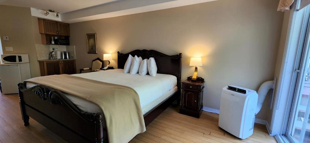 Hotel St-Sauveur photo