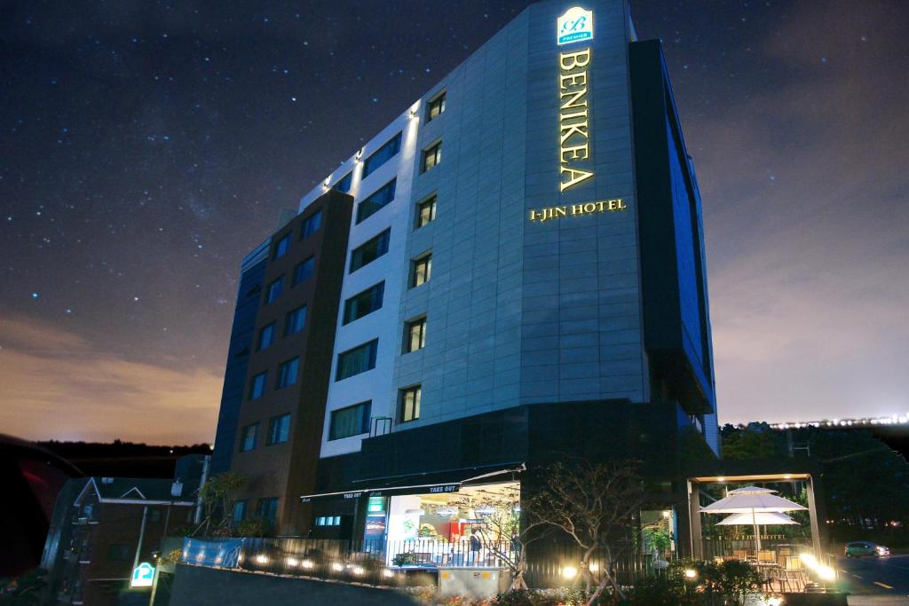 I Jin Hotel