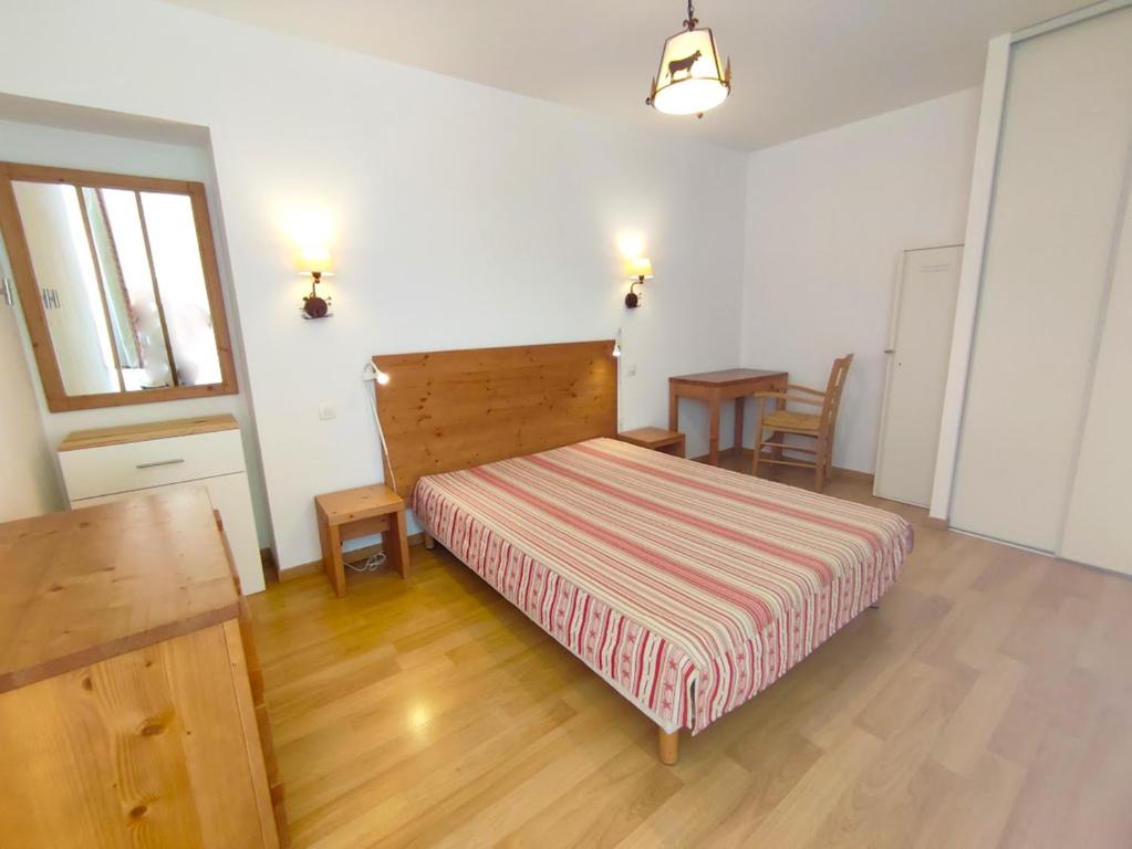 Pat 83, T2, centre Luchon, wifi, casier à skis, 4 personnes - 5