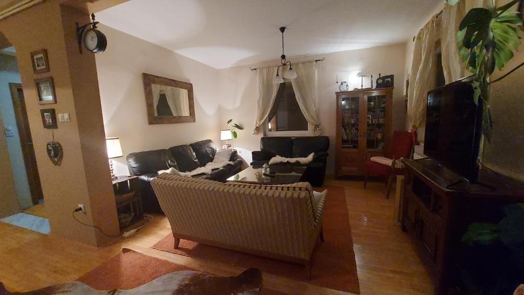Idealna kuća za odmor, Pale - 3