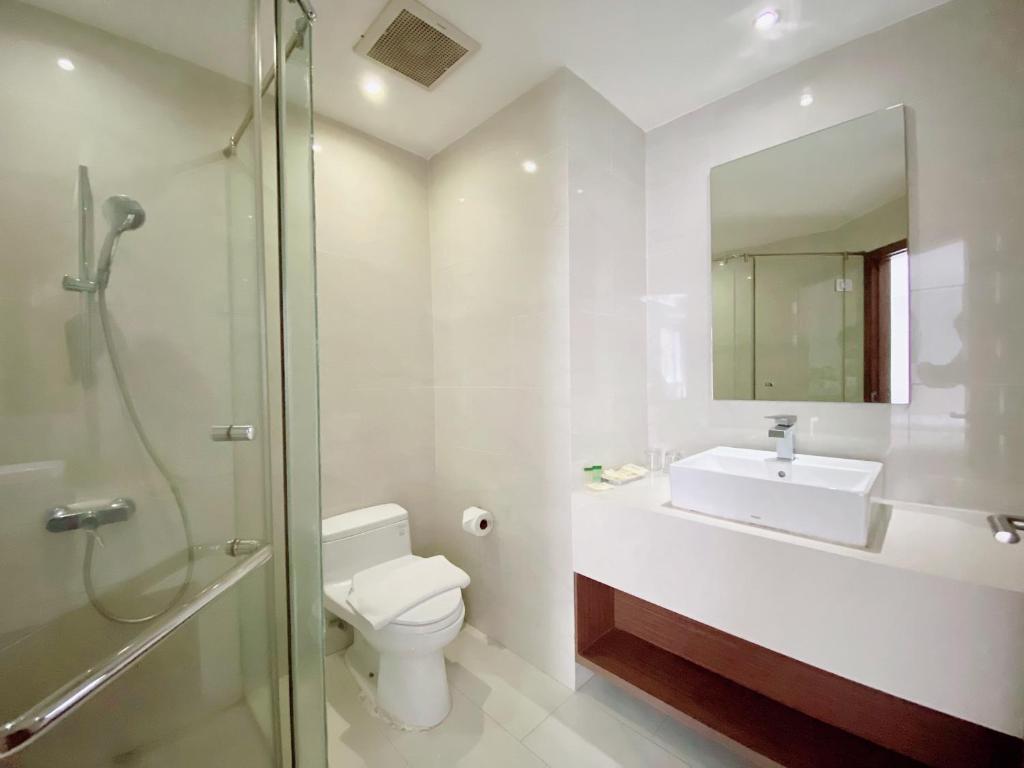 The Luxe Hotel photo