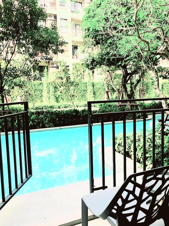 New. Beautiful One Bedroom Pool Access Condo. Only 200 metres to the beach. photo