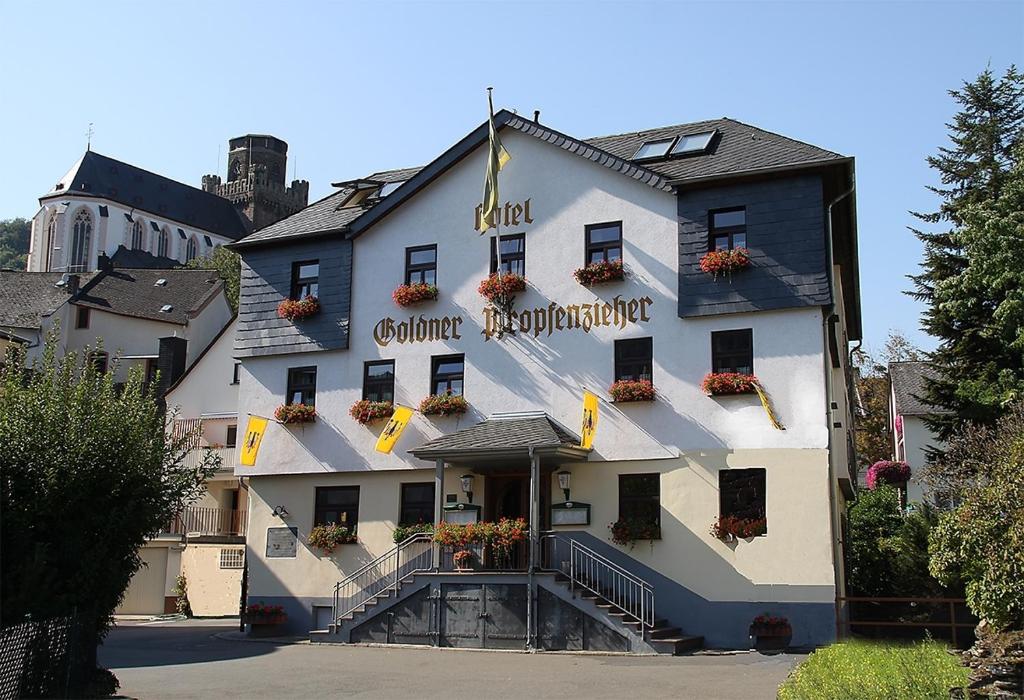 Goldener Pfropfenzieher — Hotel in Oberwesel