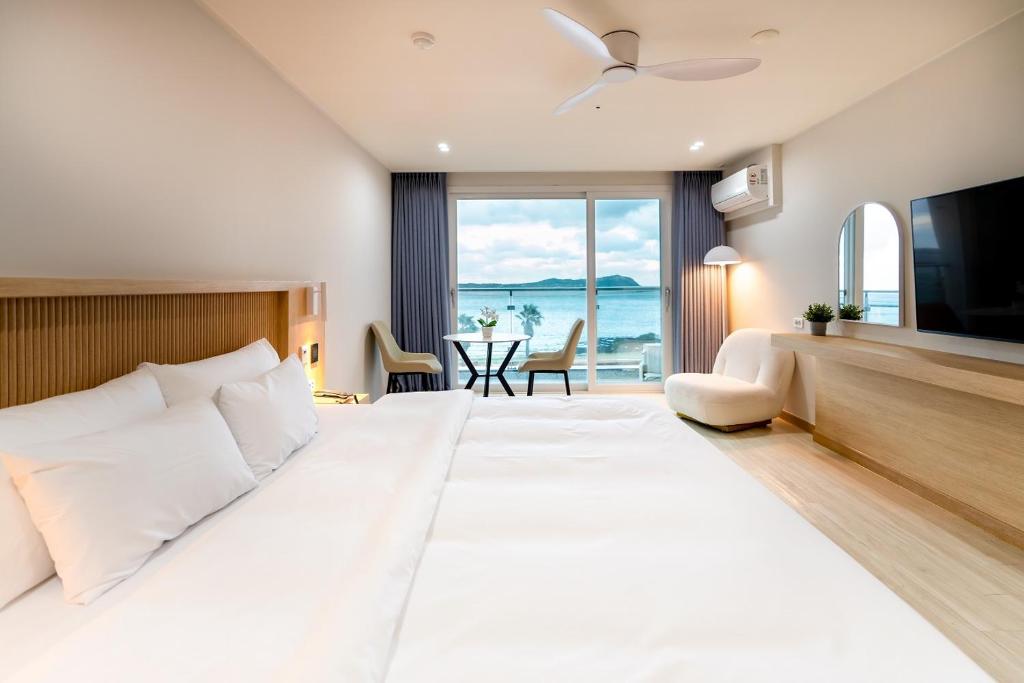Spring and Autumn Hotel&Resort photo
