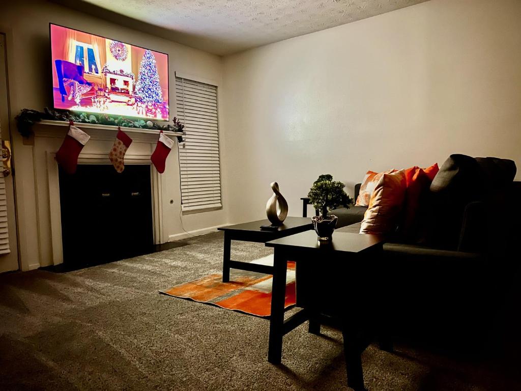 A Delightful Townhouse In Stone Mountain
