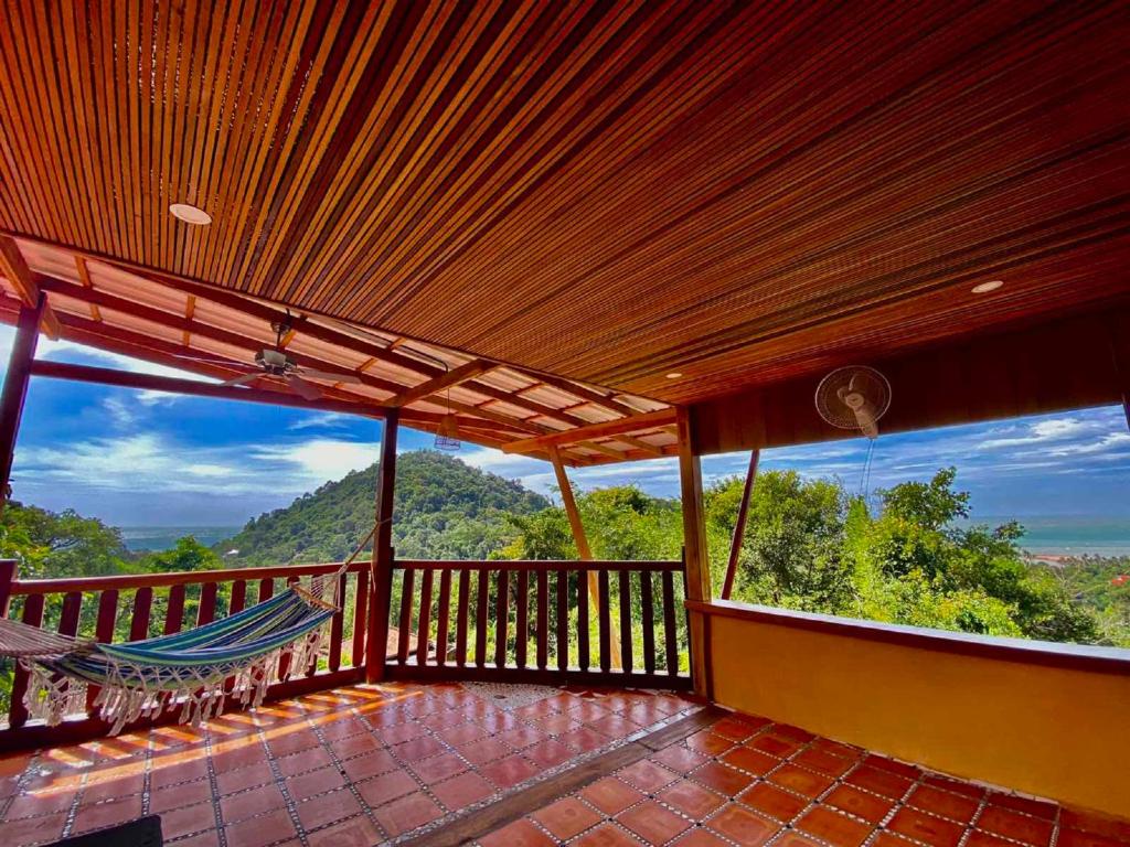 Balcony/terrace, Veranda Natural Resort in Kep