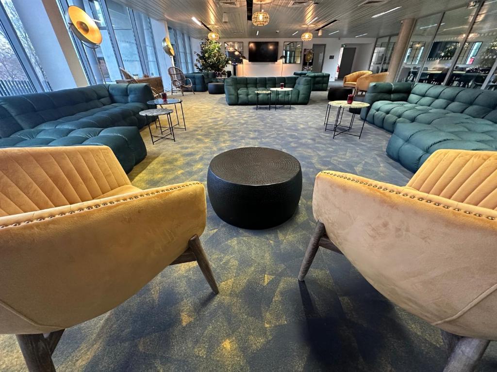 フロント・ロビー