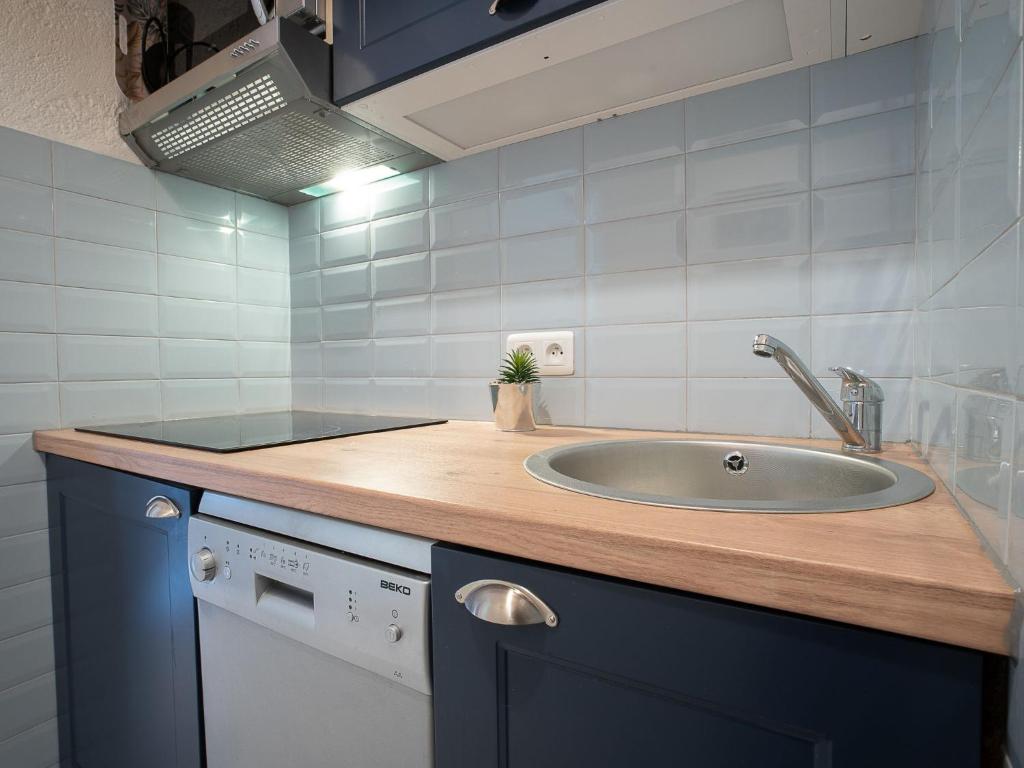 Apartment Résidence Les Jardins d'Azur-2 by Interhome - 5