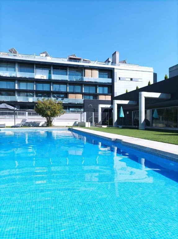 Espectacular apartamento con piscina y garaje. - 3