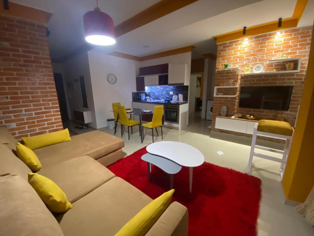 Your Apartment, Pogradec