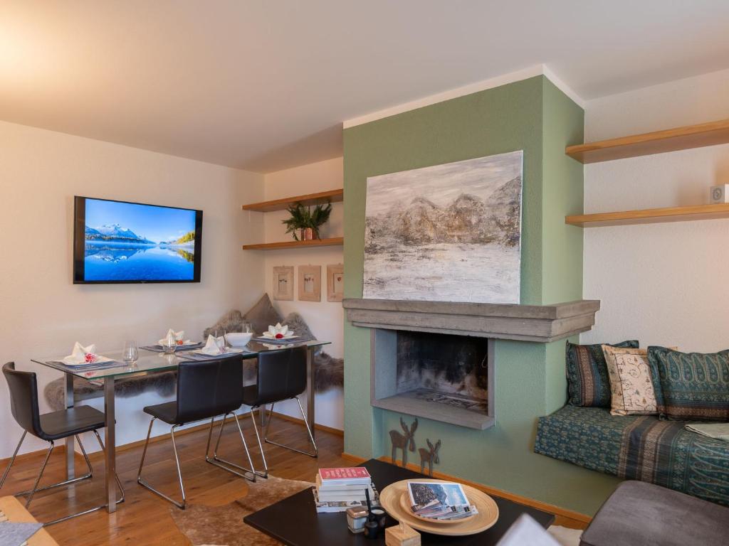 Apartment Chesa Polaschin 4 - Silvaplana by Interhome - 2