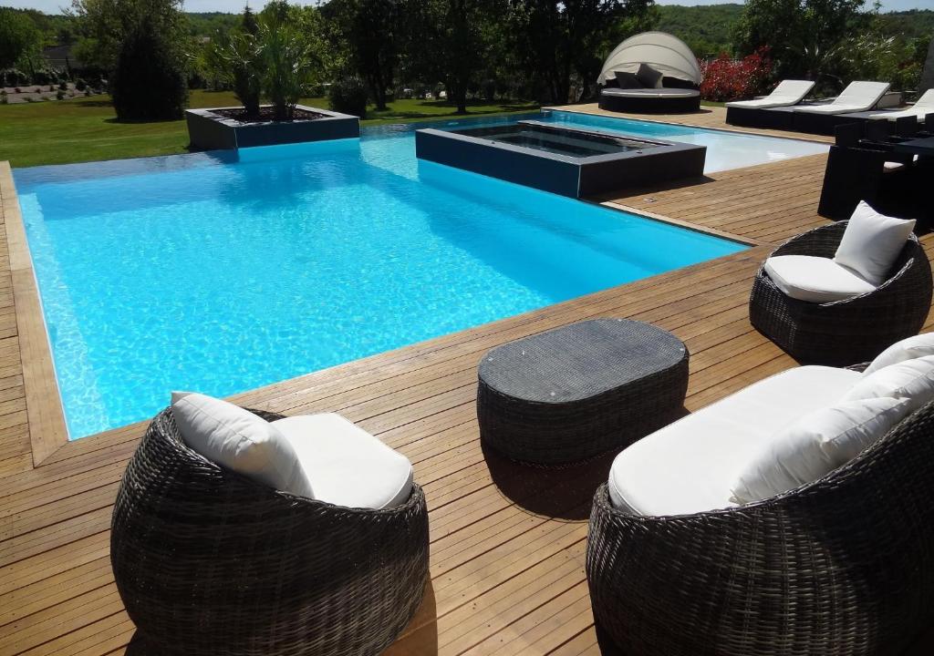 Luxueux Domaine Dal Cayrou grande piscine Cahors - 4