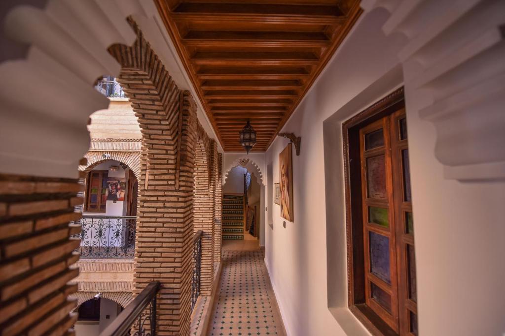 Riad Assia photo