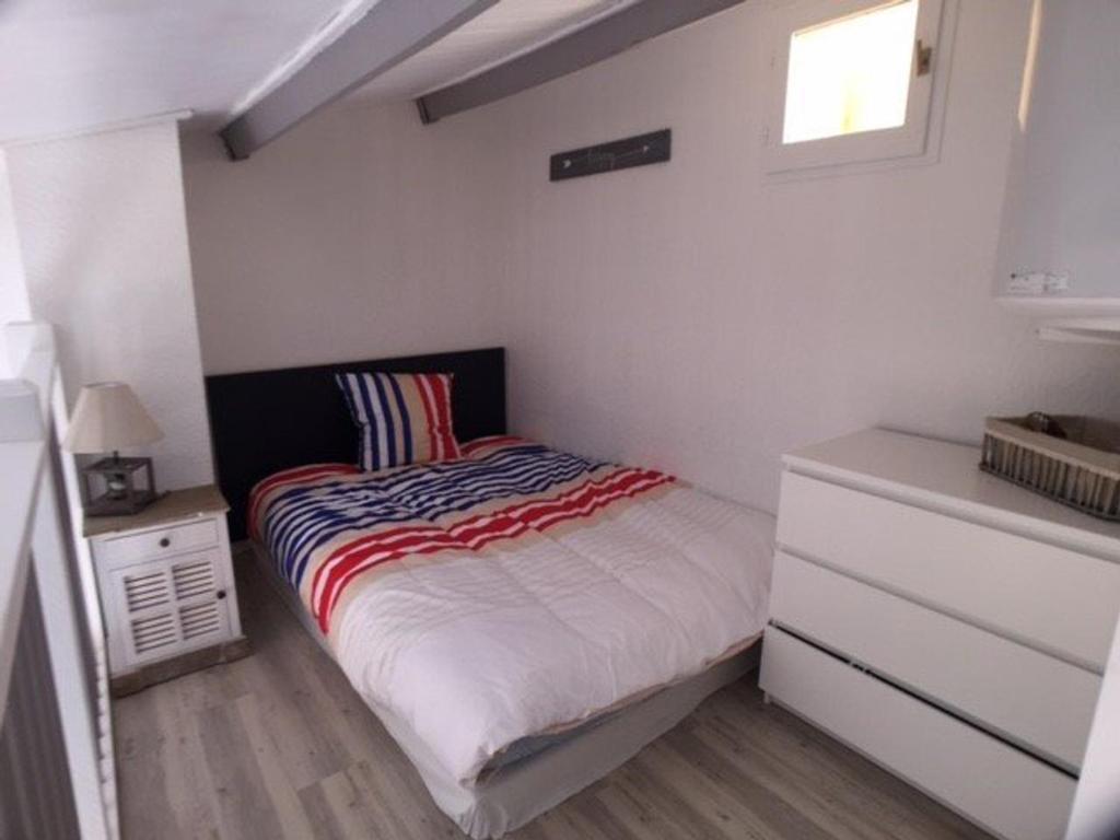 Appartement climatisé pour 6 à Port Leucate, proche plage, parking privé, tout équipé, refait à neuf - FR-1-81-428 - 4