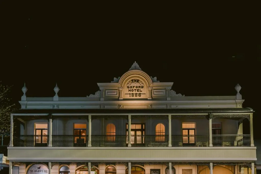 Oxford on Otho，位于因弗雷尔的酒店