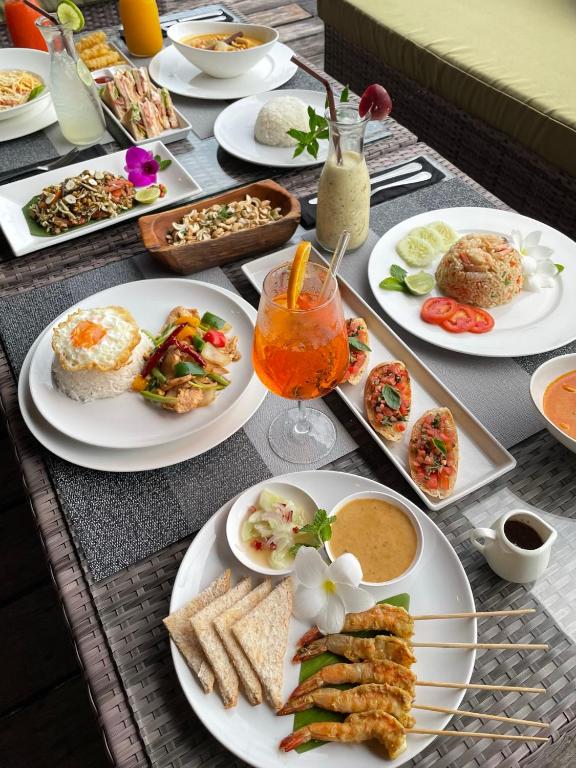 อาหารและเครื่องดื่ม