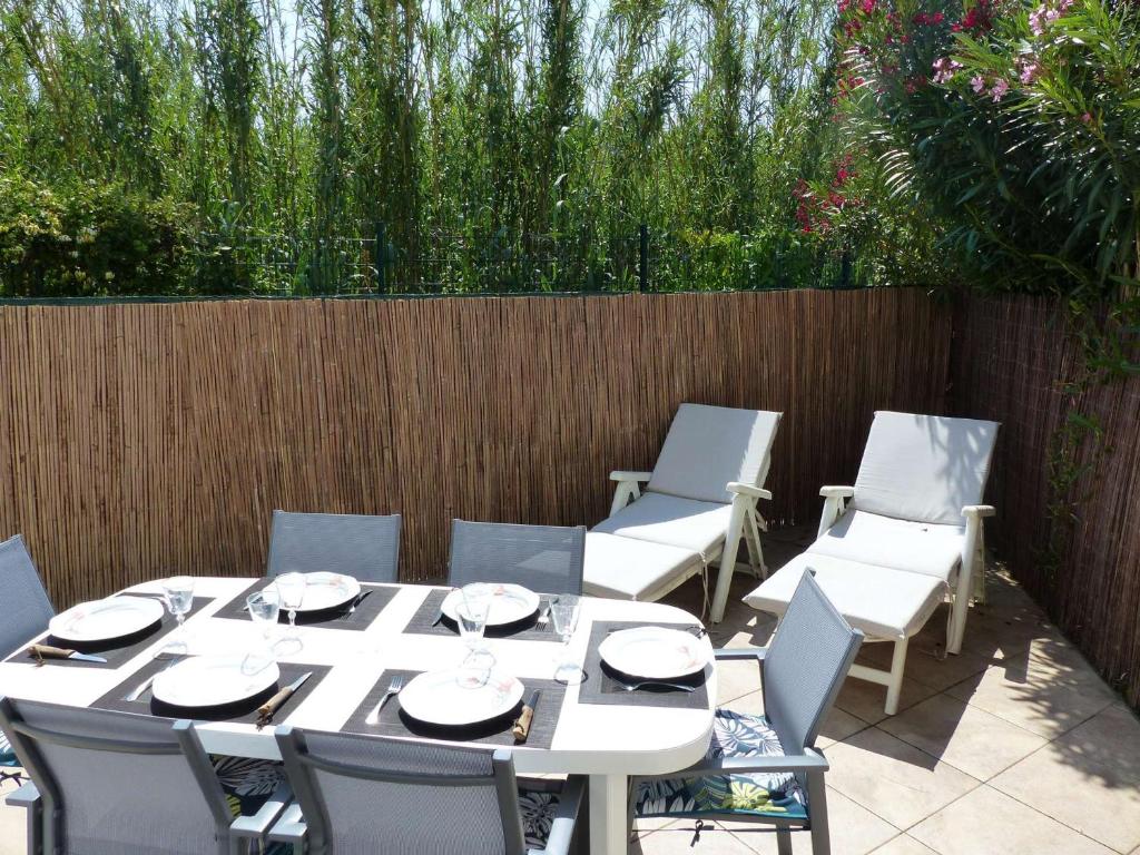 Mazet climatisé avec terrasse au Lavandou - FR-1-308-78 - 2