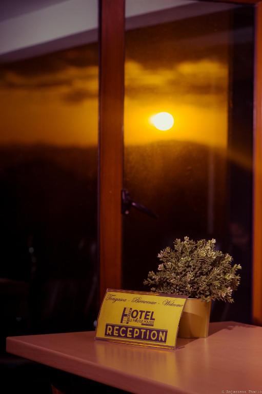 Hotel Le Pousse Pousse photo