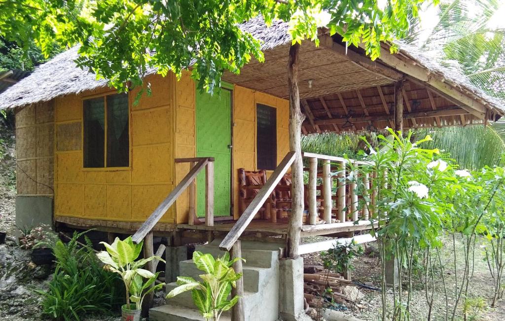 Exterior view, La Villa Alta in Siquijor Island