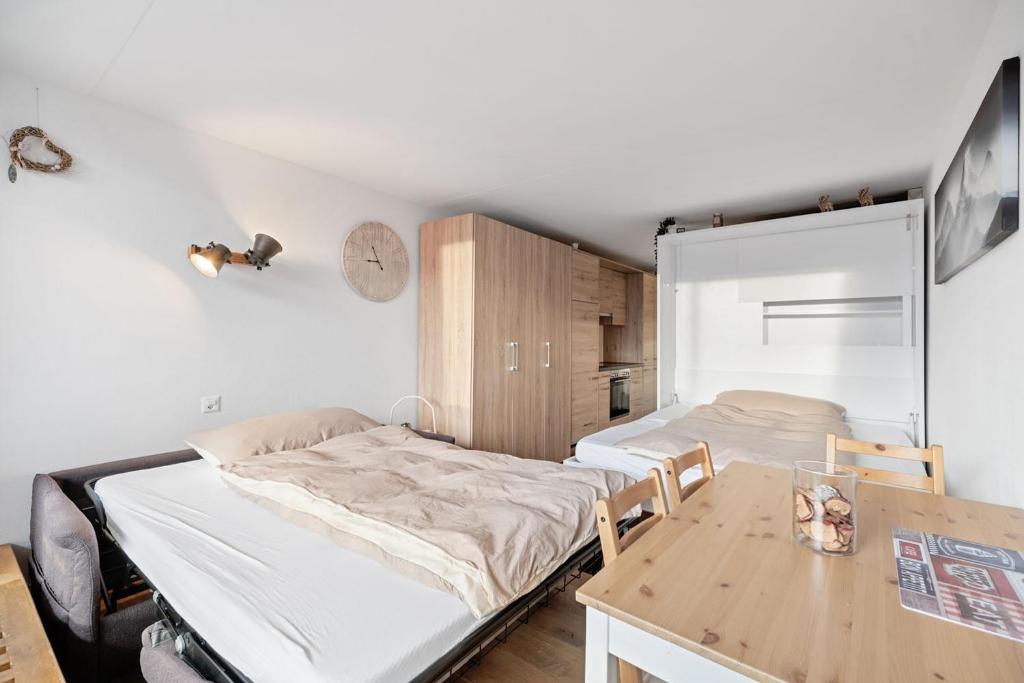 Chaleureux studio à Anzère, accessible à ski, proche de tout - 2