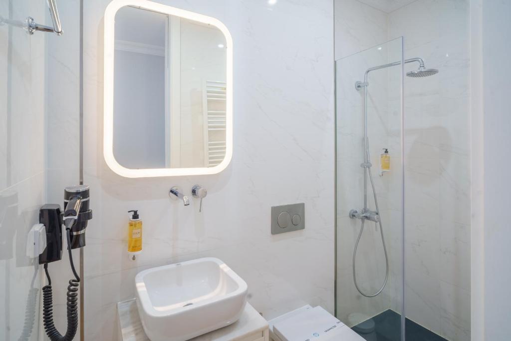 Feel Porto Downtown Apartments & Studios photo