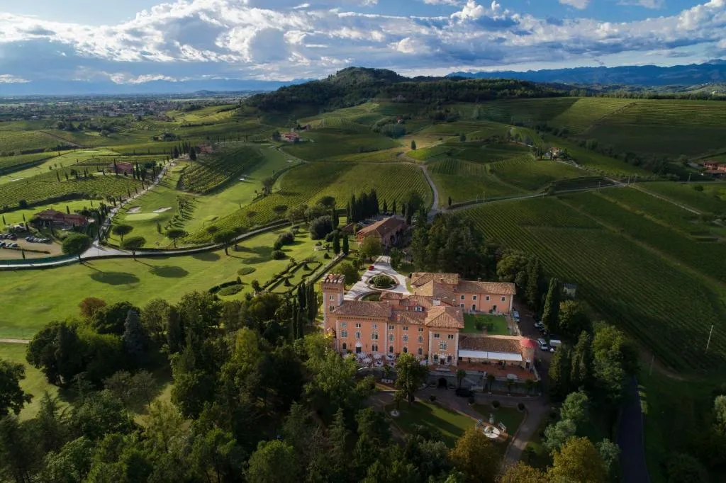 Castello Di Spessa - Residenze d'epoca, מלון בCapriva del Friuli