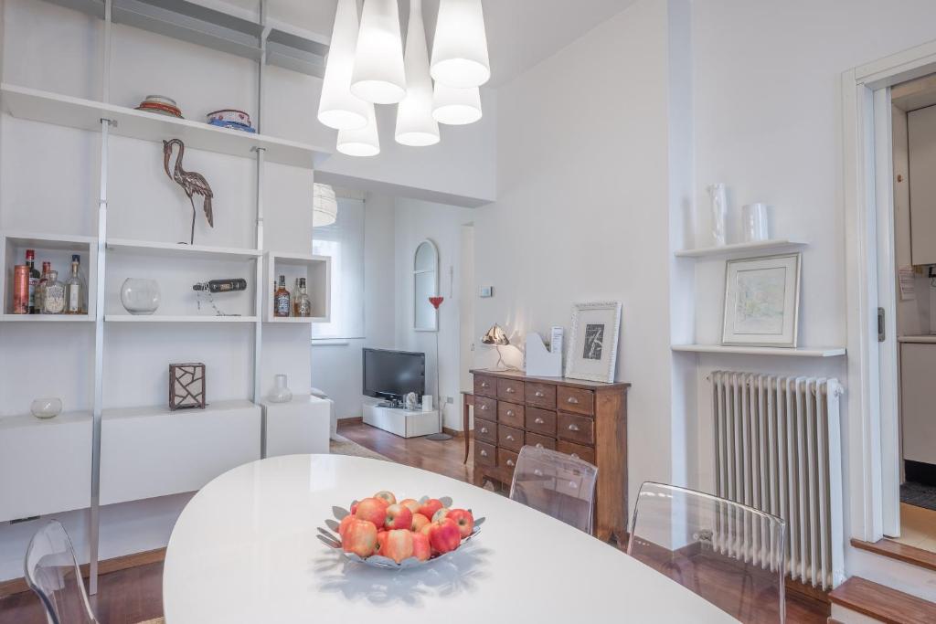 GuestHost - Piazza delle Erbe Central Apartment - 3