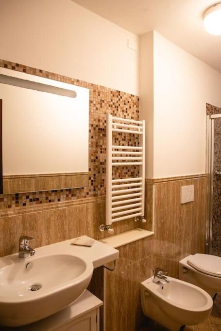 Lovely portion of property few steps from Basilica Santa Croce - 2