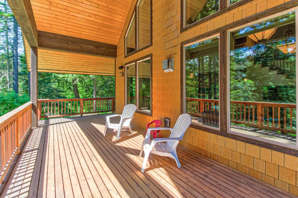 Elk Meadows Escape photo