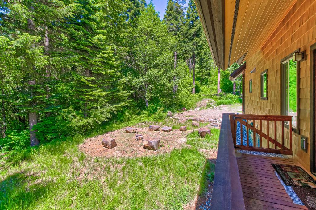 Elk Meadows Escape photo
